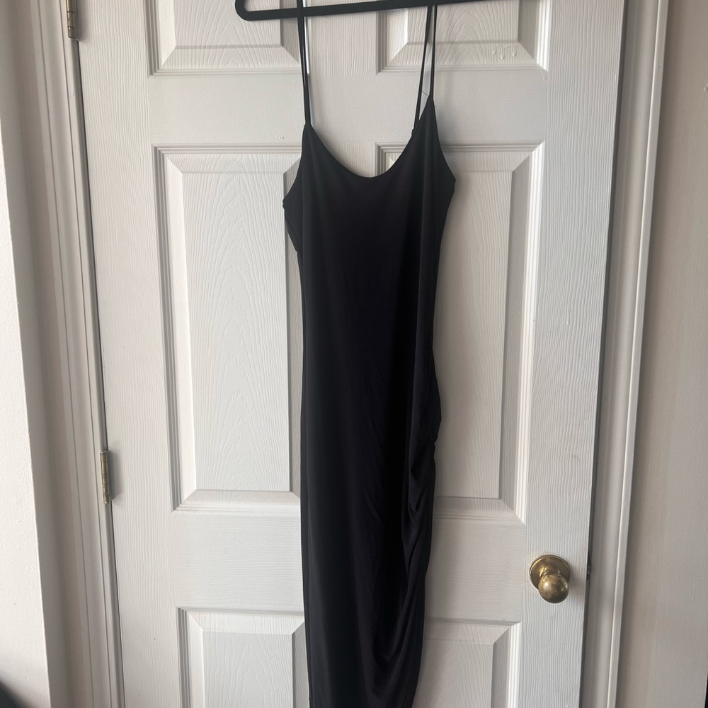 Elegant Black Strapless Dress